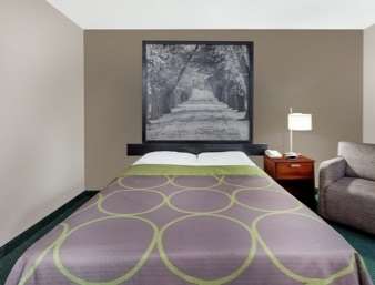  - Super 8 Hotel Munfordville - I-65, Exit 65