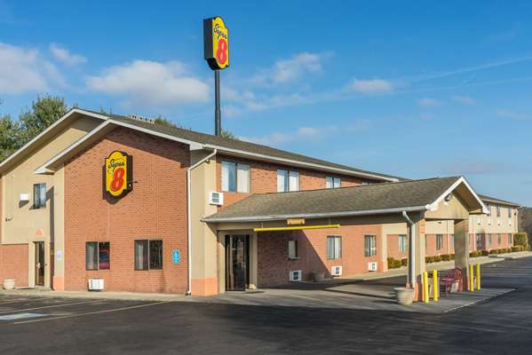 Exterior view - Super 8 Hotel Munfordville - I-65, Exit 65