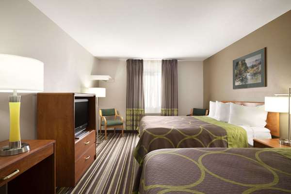  - Super 8 Hotel Downtown Bozeman - I-90, Exit 306