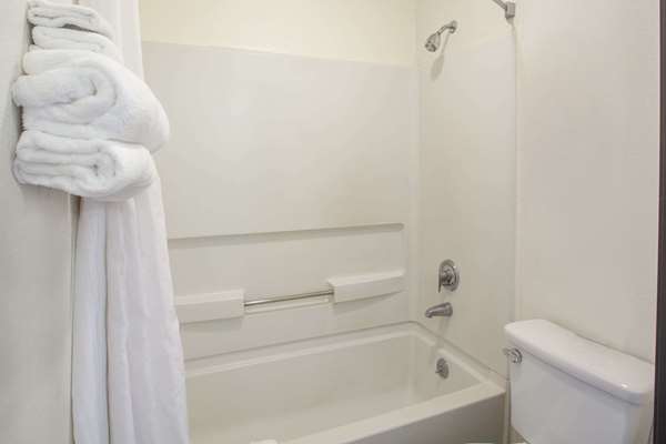  - Super 8 Hotel Selma - CA 99, Exit 118