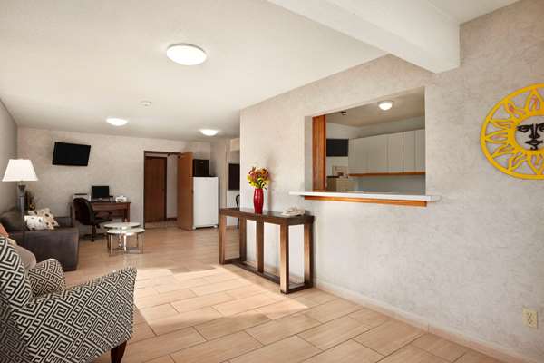  - Super 8 Motel Concordia