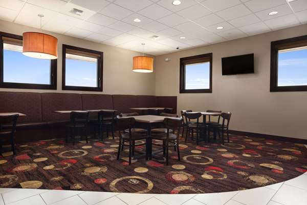  - Super 8 Motel Conrad