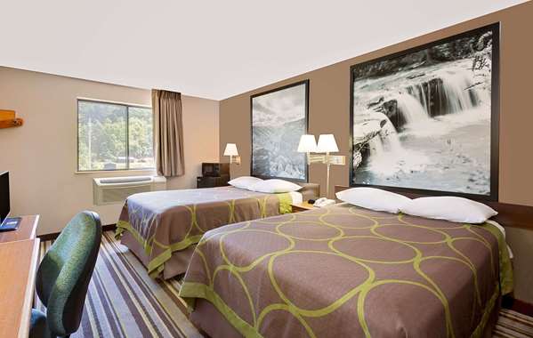  - Super 8 Hotel Elkins