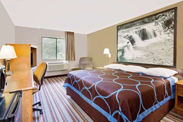  - Super 8 Hotel Elkins