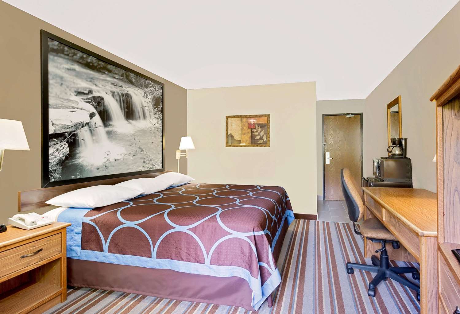 Super 8 Hotel Elkins, WV See Discounts