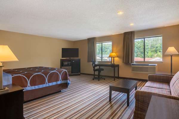  - Super 8 Hotel Elkins