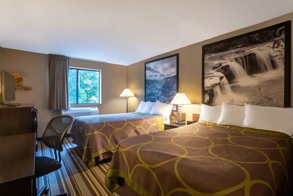  - Super 8 Hotel Elkins