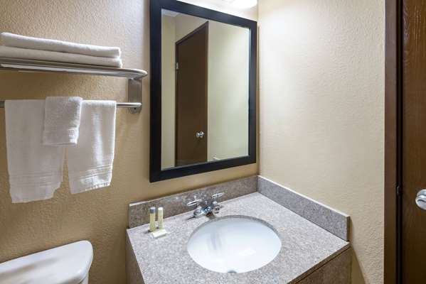  - Super 8 Hotel Summersville