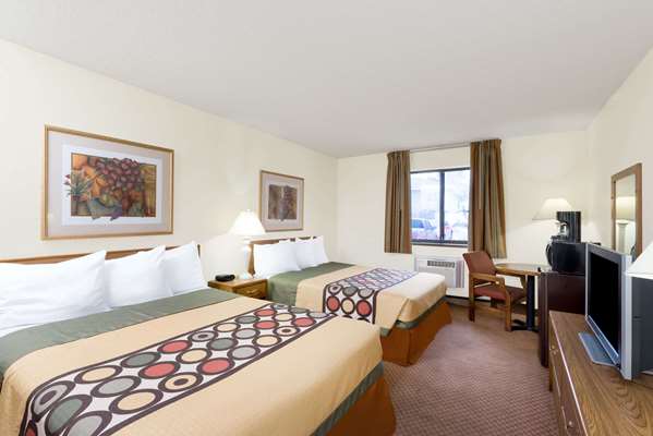  - Super 8 Hotel Dodge City