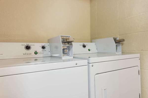 Amenities - Super 8 Hotel Dodge City