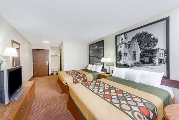  - Super 8 Hotel Dodge City