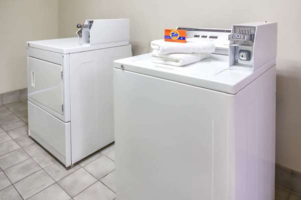 Amenities - Super 8 Hotel Delavan