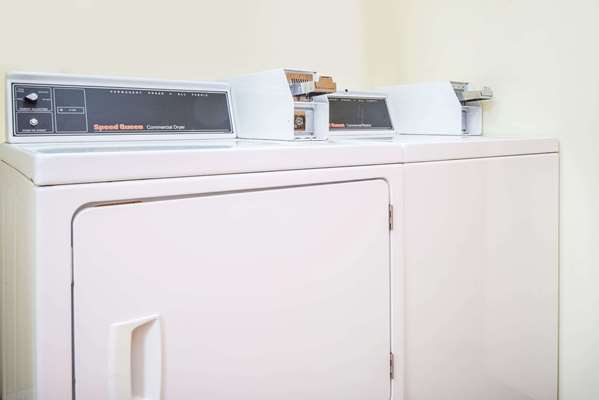 Amenities - Super 8 Motel Emporia