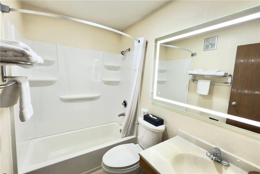 SUPER 8 ANDERSON CLEMSON AREA-guestroom-Guest Room,Bathroom,On-Site.jpg