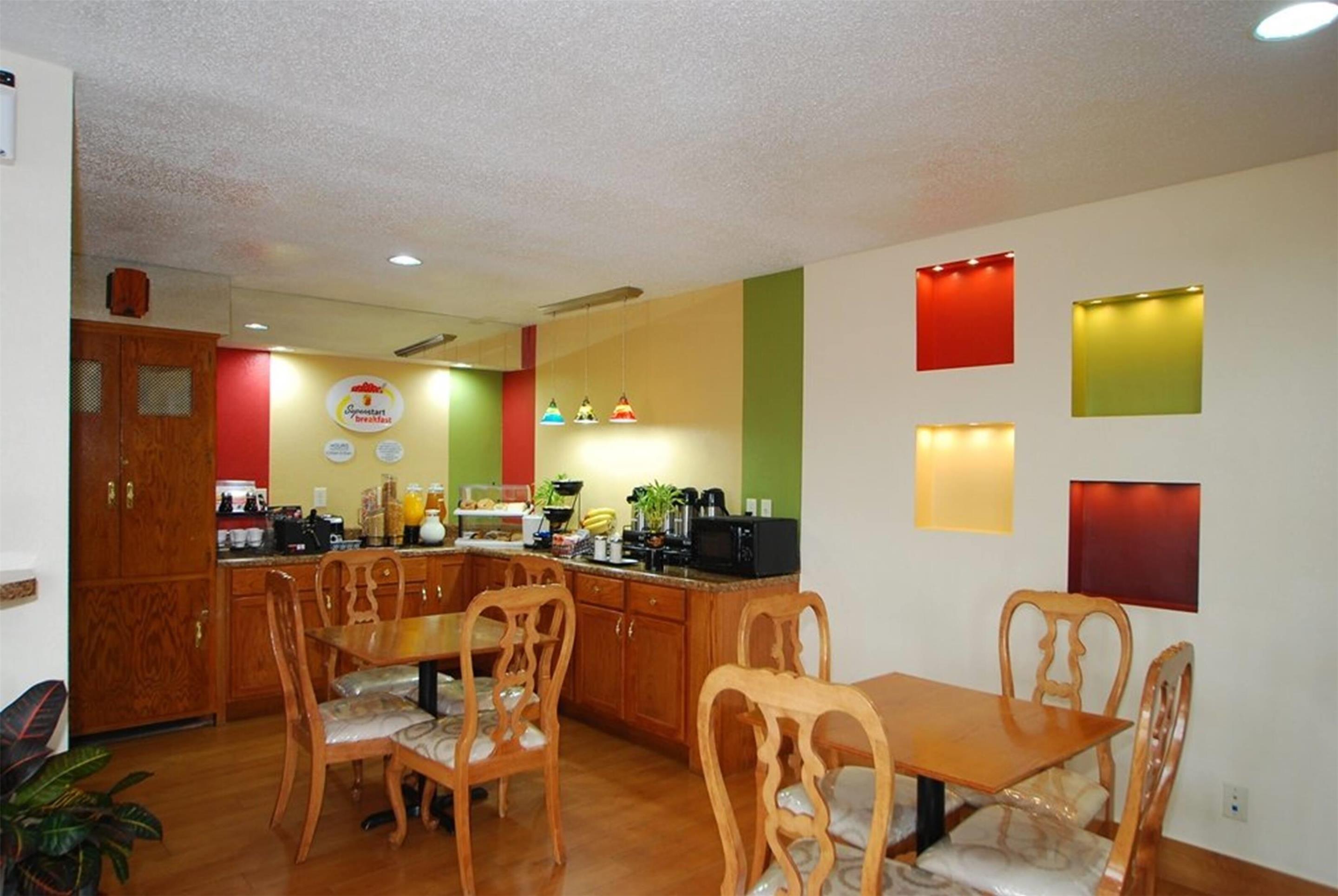 Property amenity | Super 8 by Wyndham Anderson/Clemson Area