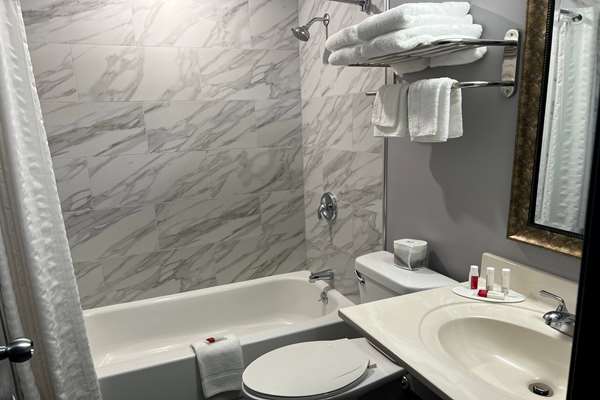  - Super 8 Hotel Columbus - I-65, Exit 68