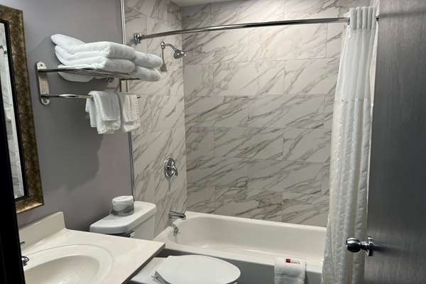  - Super 8 Hotel Columbus - I-65, Exit 68