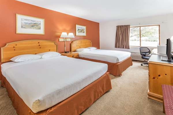  - Super 8 Hotel Elgin - I-90, Exit 54