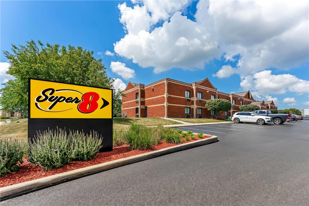 Super 8 Elgin