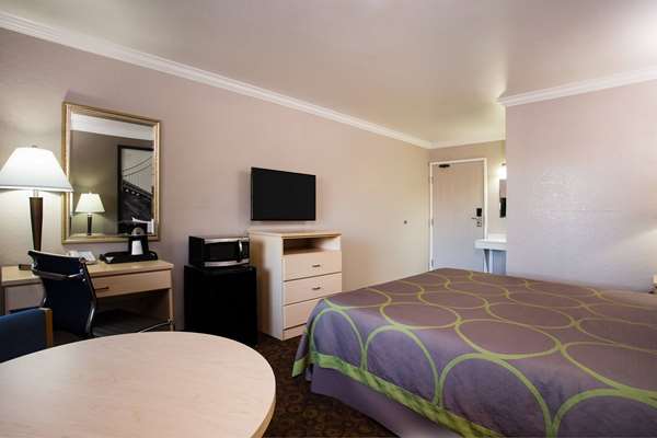  - Super 8 Hotel Vacaville - I-80, Exit 55