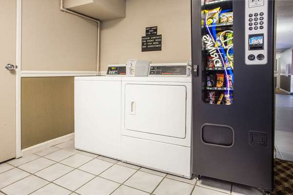 Amenities - Super 8 Hotel Vacaville - I-80, Exit 55