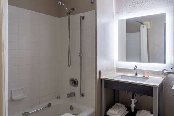  - Super 8 Hotel Merrillville - I-65, Exit 253