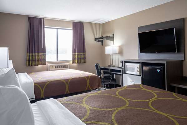 - Super 8 Hotel Merrillville - I-65, Exit 253