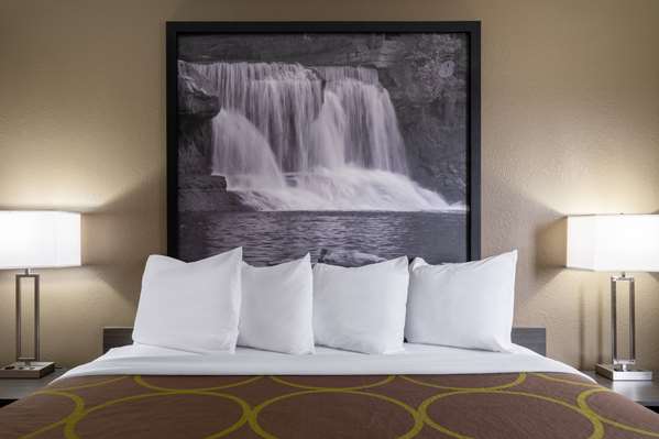  - Super 8 Hotel Merrillville - I-65, Exit 253