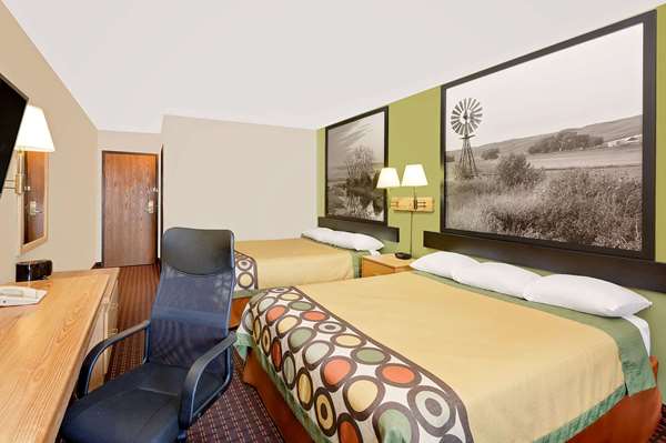  - Super 8 Motel Valentine