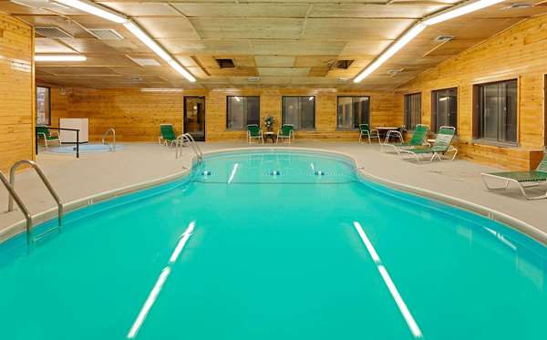 Pool - Super 8 Motel Valentine