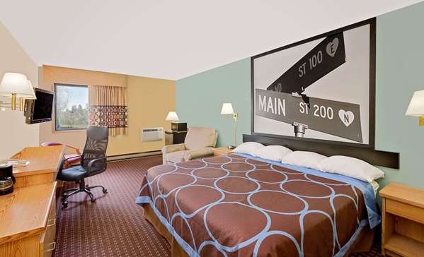  - Super 8 Motel Valentine