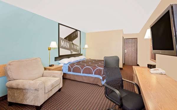  - Super 8 Motel Valentine