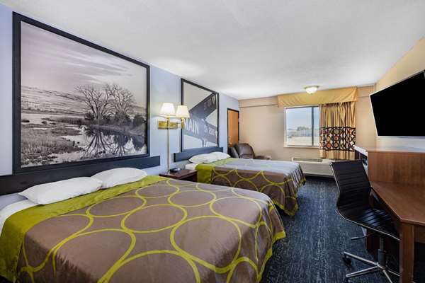  - Super 8 Motel Valentine