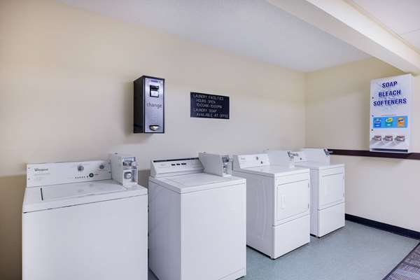  - Super 8 Motel Valentine