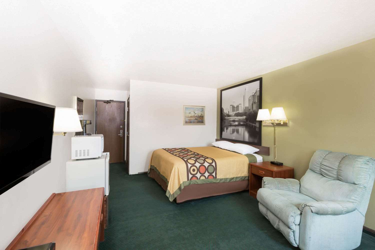 Super 8 Hotel Ainsworth, NE See Discounts