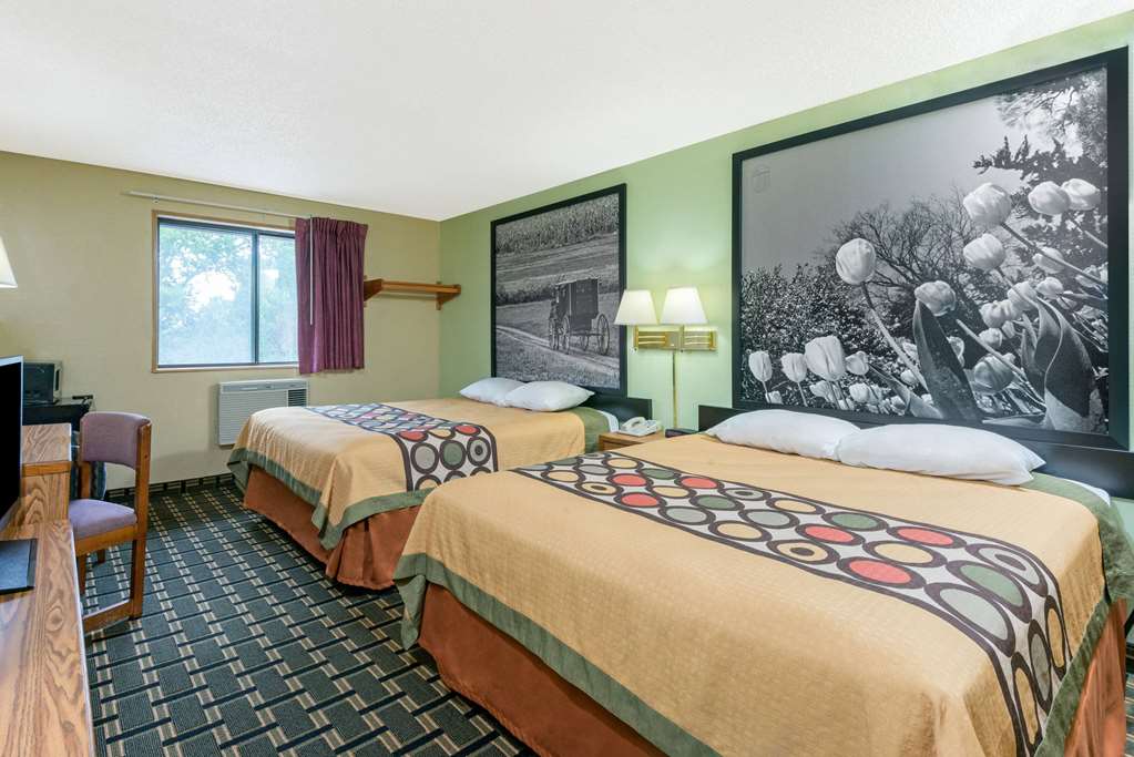SUPER 8 BY WYNDHAM TWINSBURG/CLEVEL-guestroom-Guest Room,On-Site.jpg