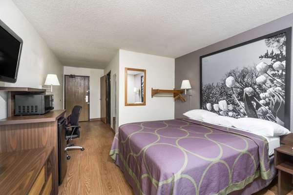  - Super 8 Hotel Zanesville