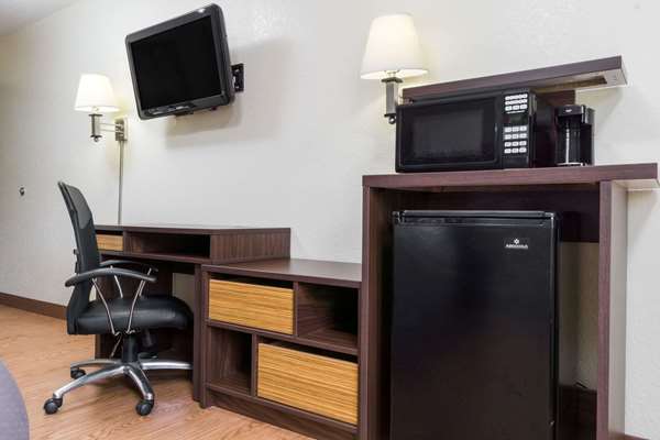  - Super 8 Hotel Zanesville