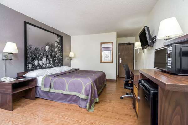  - Super 8 Hotel Zanesville