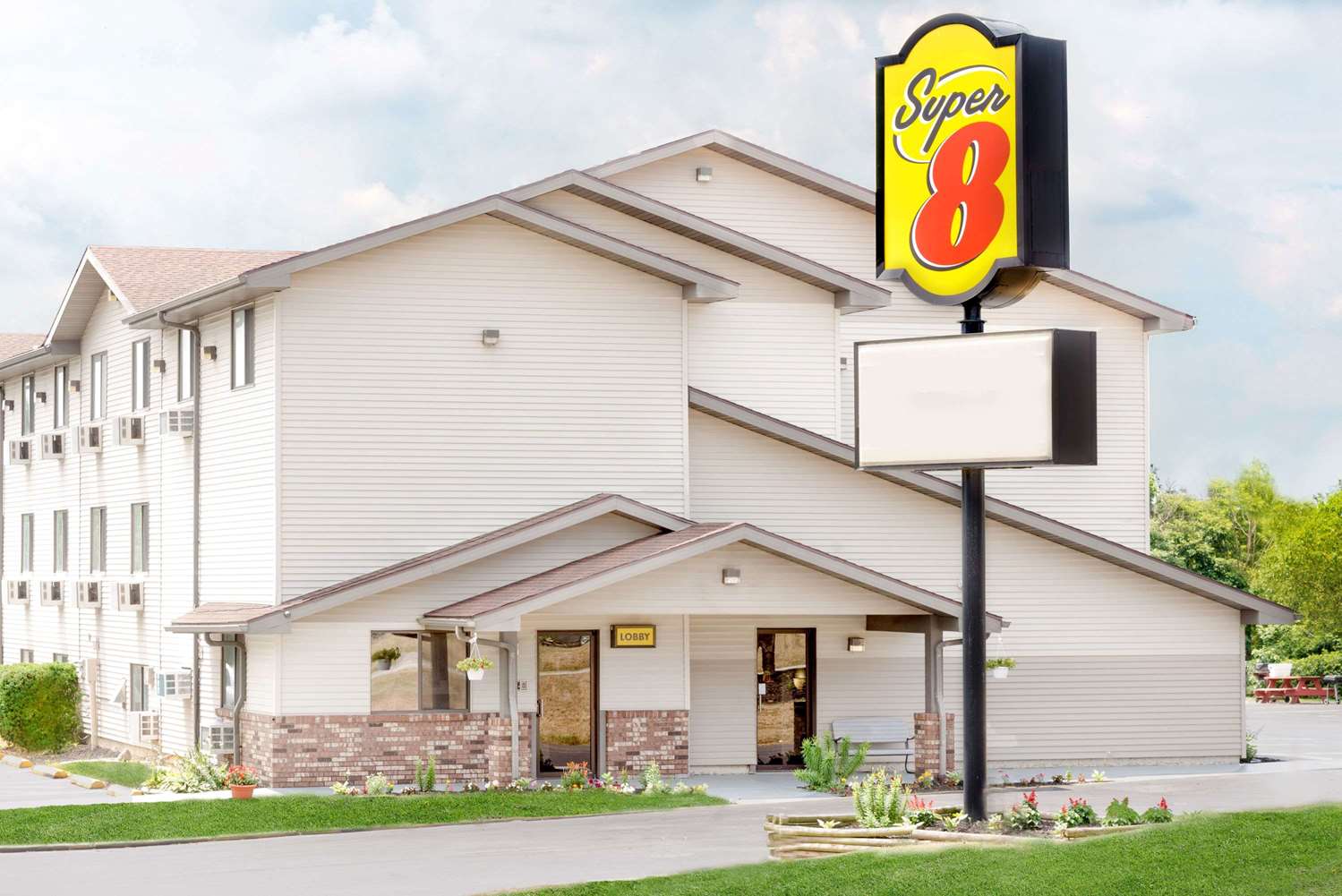 Super 8 Hotel Kent Oh See Discounts