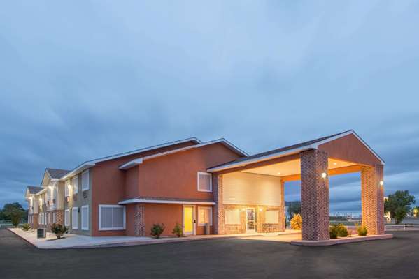Exterior view - Super 8 Hotel Portales