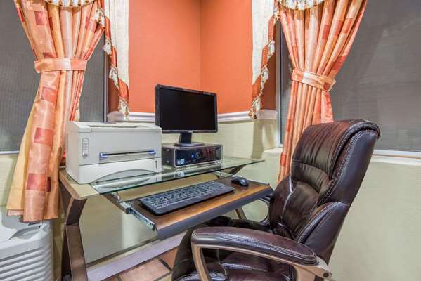 Conference Area - Super 8 Hotel Portales