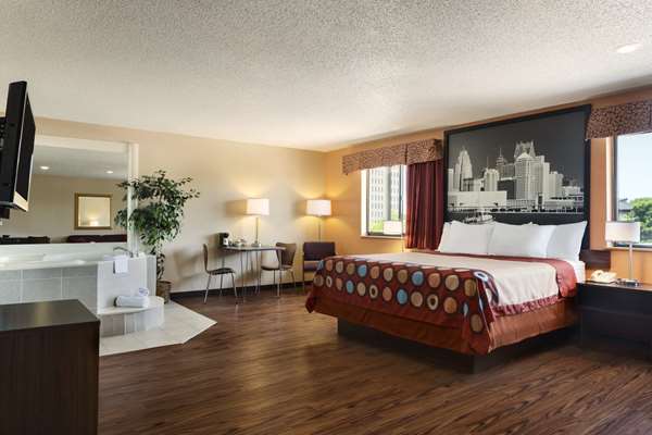  - Super 8 Hotel Taylor - I-75, Exit 36