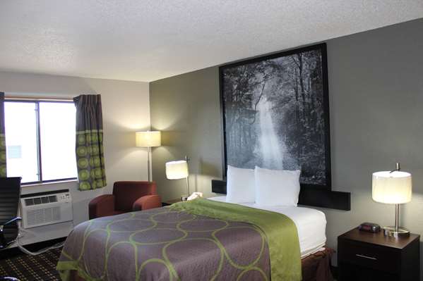  - Super 8 Hotel Wyoming