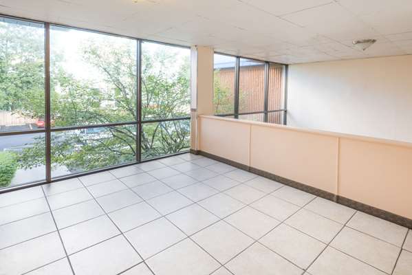  - Super 8 Hotel North Columbus - I-71, Exit 117