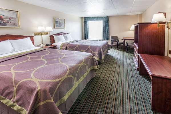  - Super 8 Hotel North Columbus - I-71, Exit 117