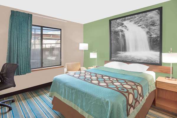  - Super 8 Hotel Beaver Dam