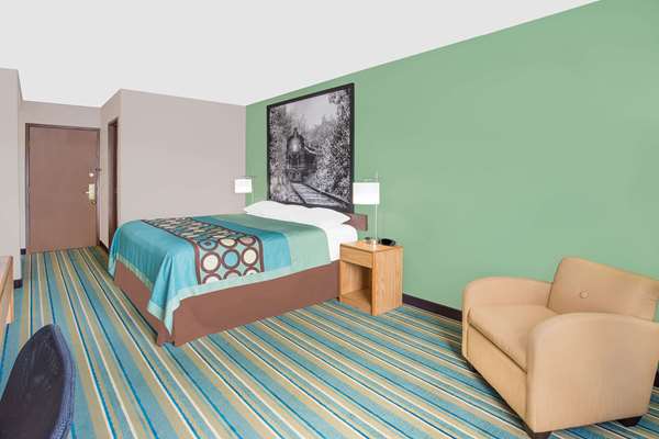  - Super 8 Hotel Beaver Dam