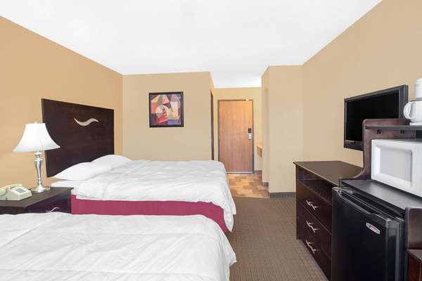  - Super 8 Hotel Sheboygan