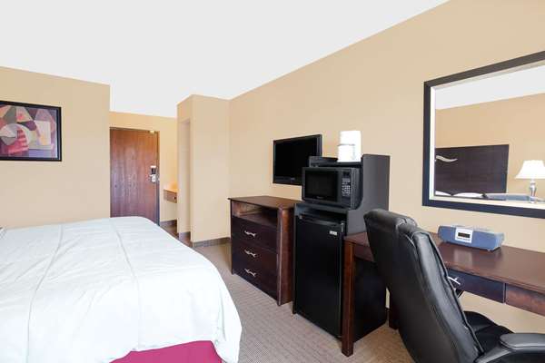  - Super 8 Hotel Sheboygan